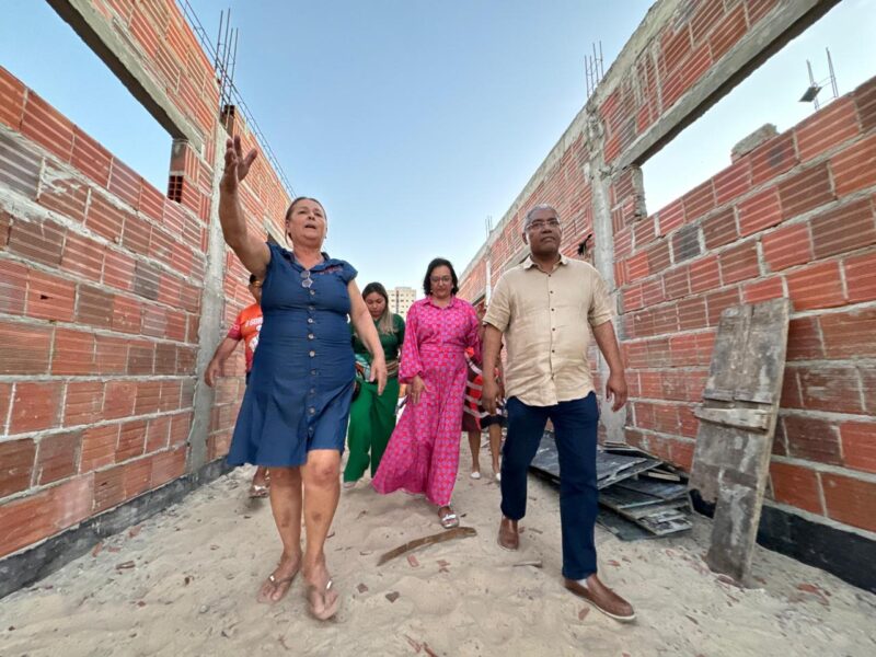 Catanho em caminhada por Caucaia